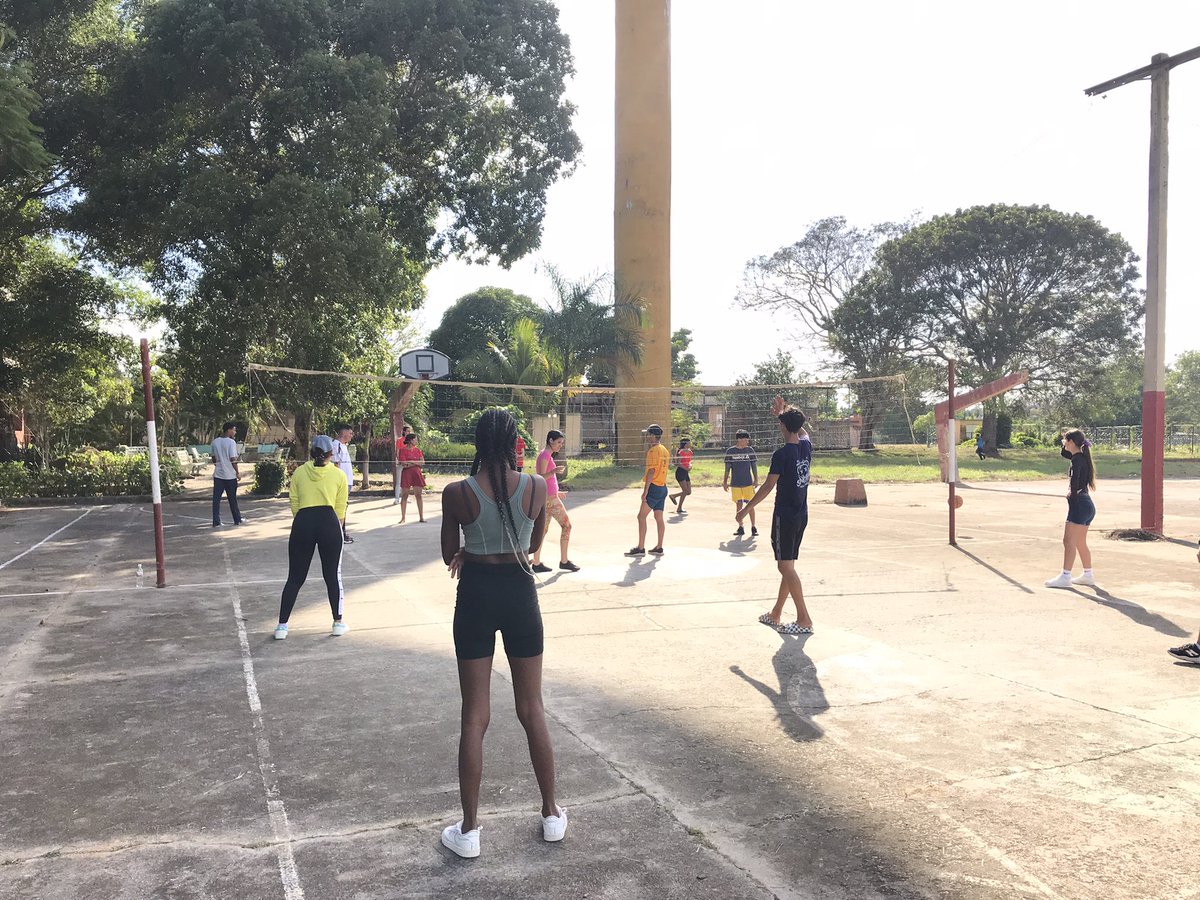 FCEE___'s tweet photo. 🙌🏻En la tarde de hoy se realizaron los Interaños de nuestra facultad con ✅éxito donde el principal objetivo fue que todos los estudiantes se divirtieran a lo máximo y dar los primeros pasos hacia los legendarios JUEGOS ITABOS🙌🏻 https://t.co/SfQdH5Xmah