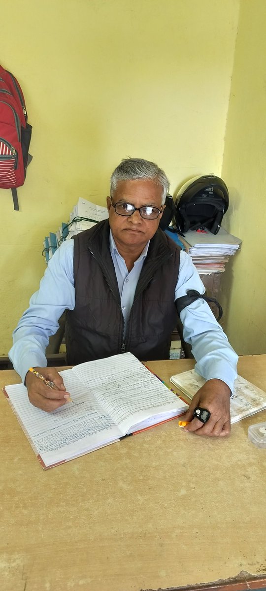 #Stop_Privatization_of_Electricity
हम बिजली के निजीकरण का विरोध करते हैं। हमारी मांग है कि सरकार जनहित में निर्णय ले।
<a href="/CMORajasthan/">jagdish kumar</a> <a href="/Hlnagar/">Heeralal Nagar</a> @alokrajenergy <a href="/artizzzz/">Arti Dogra</a> @1stindianewz <a href="/zeeNews/">Zee News</a> <a href="/sachbedhadak/">Sach Bedhadak</a> <a href="/rpbreakingnews/">Rajasthan Patrika</a> <a href="/dainikbhaskar/">Dainik Bhaskar</a>
मैं निजीकरण का पुरजोर विरोध करता हूं ।