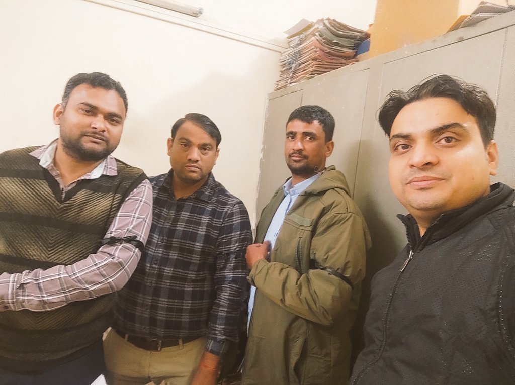 हम बिजली के निजीकरण का विरोध करते हैं। हमारी मांग है कि सरकार जनहित में निर्णय ले !*
<a href="/RajCMO/">CMO Rajasthan</a> 
@Hlnag
@1stindianewz
@zeeNews
@sachbedhadak
<a href="/rpbreakingnews/">Rajasthan Patrika</a>
@dainikbhaskar #Stop_Privatization_of_Electricity

#Stop_Privatization_of_Electricity

#Stop_Privatization_of_Electricity