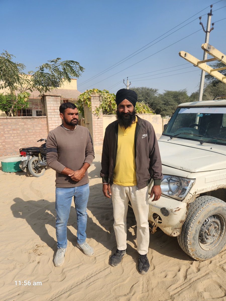 "विद्युत विभाग के निजीकरण के खिलाफ विरोध तेज!
आज कर्मचारियों ने काली पट्टी बांधकर विरोध जताया, वहीं सरदार साथियों ने काली पगड़ी पहनकर आंदोलन को मजबूती दी।
यह संघर्ष हर वर्ग की आवाज है - निजीकरण का डटकर विरोध होगा!
#Stop_Privatization_of_Electricity
#SavePublicSector