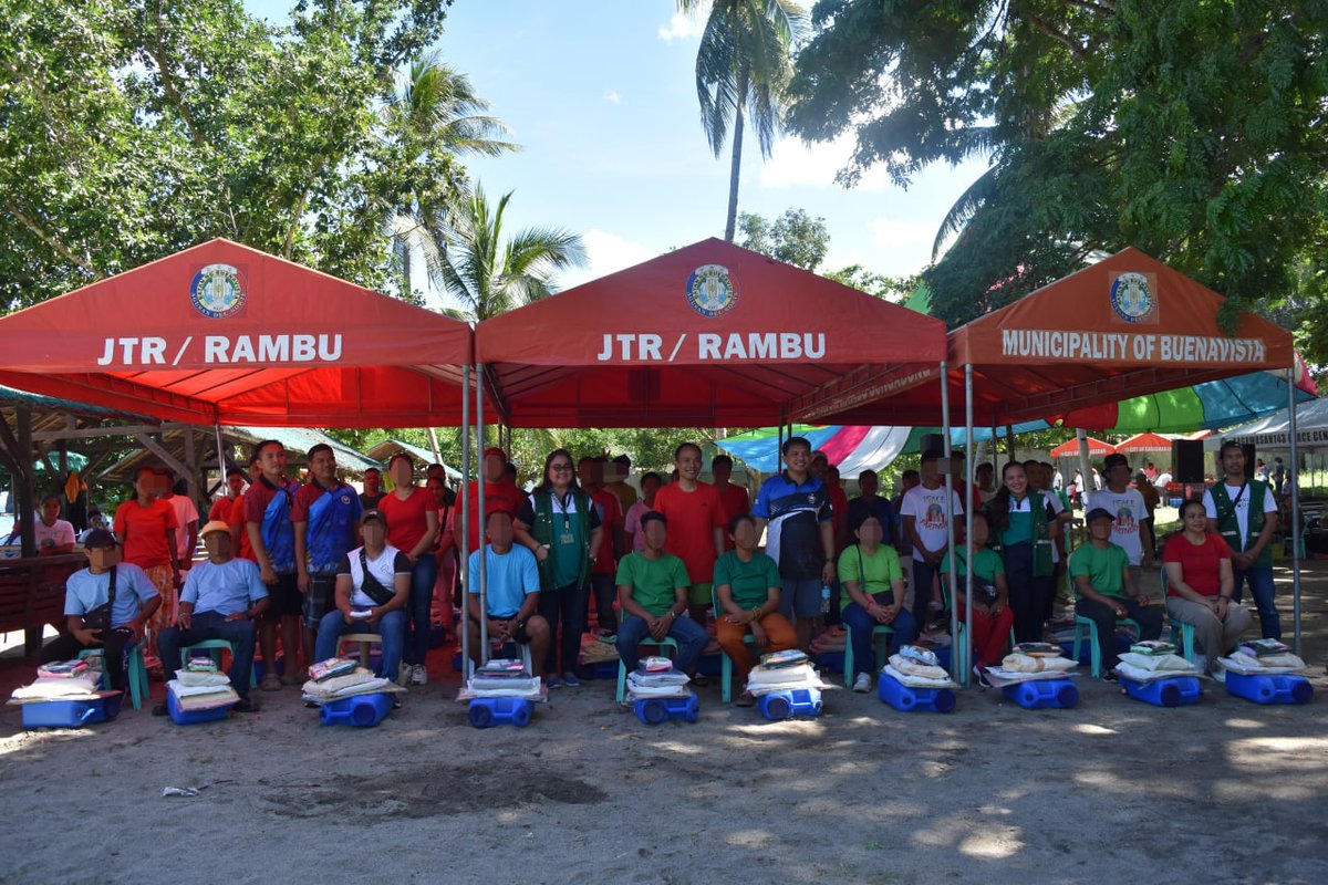 MatatagTwenty9's tweet photo. The Provincial Government of Agusan del Norte, hosted a joyous Christmas party for the Former Rebels now called as Friends Rescued (FRs) in Bolihon Beach, Municipality of Carmen, Agusan del Norte on December 2, 2024. https://t.co/wpgzJNYlHy