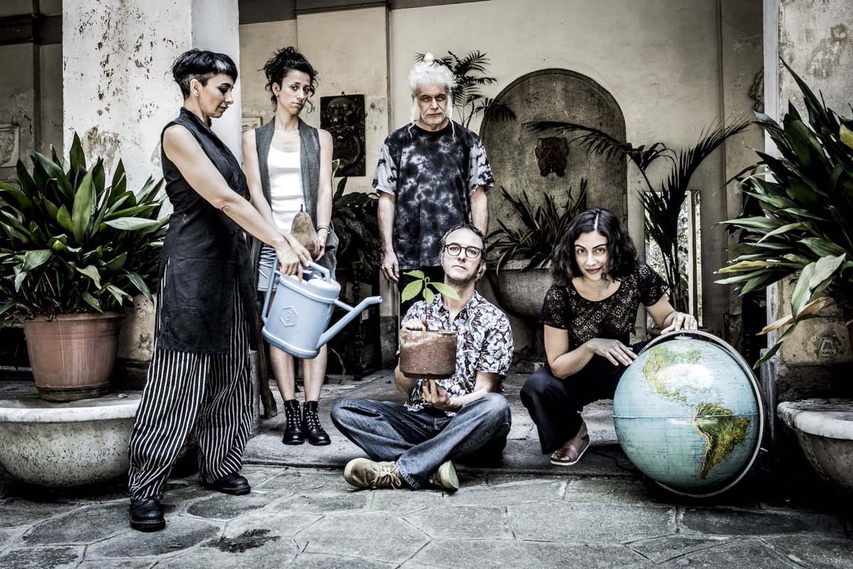 EdoardoArpaia's tweet photo. Torna tra il 14 dicembre 2024 e il 10 maggio 2025 ad Almese CAMALEONTIKA, la rassegna di teatro, danza e musica giunta alla undicesima edizione.
https://t.co/WSKzKaDqAS

#camaleontika #almese #teatro https://t.co/XfXhmCXRub