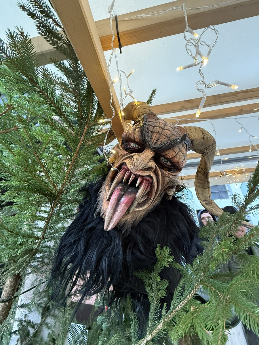 The Krampusse 👹 of Hallstaat, Austria 🇦🇹