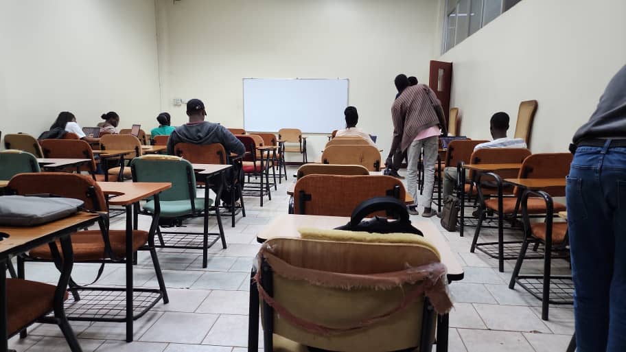 Abiola614641's tweet photo. Huge congratulations to all university students who've just finished their exams! You've made it through the long nights, early mornings, and endless cups of coffee. Take a deep breath, relax, and celebrate your accomplishment! You've earned it!
#IUEAJanuaryIntake https://t.co/EJ2lBGhaO4