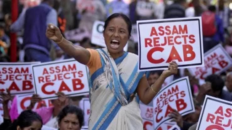 Lurinjyoti Gogoi (@lurinjtgogoi) on Twitter photo āĻ
āϏāĻŽā§° āϏāĻŽāĻžāĻ āĻā§ā§ąāύ⧰ āĻŦāĻžāĻŦā§ āĻāĻāĻŋ āĻâāϞāĻž āĻĻāĻŋāύ ā§§ā§§ āĻĄāĻŋāĻā§āĻŽā§āĻŦ⧰⧎ ⧍ā§Ļ⧧⧝⧰ āĻāĻāĻā§āĻāĻāĻž āĻĻāĻŋāύāϤā§āĻ āĻāĻā§āĻŖā§° āĻļā§āϤāĻā§ āύā§āĻāĻāĻŋ ā§°āĻžāĻāĻĒāĻĨāϞ⧠āĻāϞāĻžāĻ āĻāĻšāĻŋāĻāĻŋāϞ āĻ
āϏāĻŽā§° āϏāĻāĻā§ā§°āĻžāĻŽā§ āĻāύāϤāĻžā§ˇ āĻā§°āĻŽā§āĻ āĻšā§āĻāĻŋāϞ âCABâ āĻŦāĻŋā§°ā§āϧ⧠āĻāύā§āĻĻā§āϞāύ⧎ āĻāĻžāϤā§āϝāĻŧ āĻāύāĻāĻžāĻā§°āĻŖ, āĻĒā§ā§°ā§ąāϞ āĻĒā§ā§°āϤāĻŋāĻŦāĻžāĻĻ, āĻŽā§°āĻŖāĻāĻžāϤ⧰ āĻā§°ā§āϤāύāĻžāĻĻāĻ āĻā§āĻā§āĻāĻžāϞāĻŋ āĻā§°āĻŋ āĻāĻāĻŋā§° āĻĻāĻŋāύāĻā§āϤā§āĻ ā§°āĻžāĻā§āϝāϏāĻāĻžāϤ âCABâ āĻā§āĻāĻŋ âCAAâ āĻšā§āĻāĻŋāϞ⧎ āĻĒā§ā§°āϤāĻžā§°āĻā§° āĻ
āϏāĻŽā§° āϏāĻŽāĻžāĻ āĻā§ā§ąāύ⧰ āĻŦāĻžāĻŦā§ āĻāĻāĻŋ āĻâāϞāĻž āĻĻāĻŋāύ ā§§ā§§ āĻĄāĻŋāĻā§āĻŽā§āĻŦ⧰⧎ ⧍ā§Ļ⧧⧝⧰ āĻāĻāĻā§āĻāĻāĻž āĻĻāĻŋāύāϤā§āĻ āĻāĻā§āĻŖā§° āĻļā§āϤāĻā§ āύā§āĻāĻāĻŋ ā§°āĻžāĻāĻĒāĻĨāϞ⧠āĻāϞāĻžāĻ āĻāĻšāĻŋāĻāĻŋāϞ āĻ
āϏāĻŽā§° āϏāĻāĻā§ā§°āĻžāĻŽā§ āĻāύāϤāĻžā§ˇ āĻā§°āĻŽā§āĻ āĻšā§āĻāĻŋāϞ âCABâ āĻŦāĻŋā§°ā§āϧ⧠āĻāύā§āĻĻā§āϞāύ⧎ āĻāĻžāϤā§āϝāĻŧ āĻāύāĻāĻžāĻā§°āĻŖ, āĻĒā§ā§°ā§ąāϞ āĻĒā§ā§°āϤāĻŋāĻŦāĻžāĻĻ, āĻŽā§°āĻŖāĻāĻžāϤ⧰ āĻā§°ā§āϤāύāĻžāĻĻāĻ āĻā§āĻā§āĻāĻžāϞāĻŋ āĻā§°āĻŋ āĻāĻāĻŋā§° āĻĻāĻŋāύāĻā§āϤā§āĻ ā§°āĻžāĻā§āϝāϏāĻāĻžāϤ âCABâ āĻā§āĻāĻŋ âCAAâ āĻšā§āĻāĻŋāϞ⧎ āĻĒā§ā§°āϤāĻžā§°āĻā§°