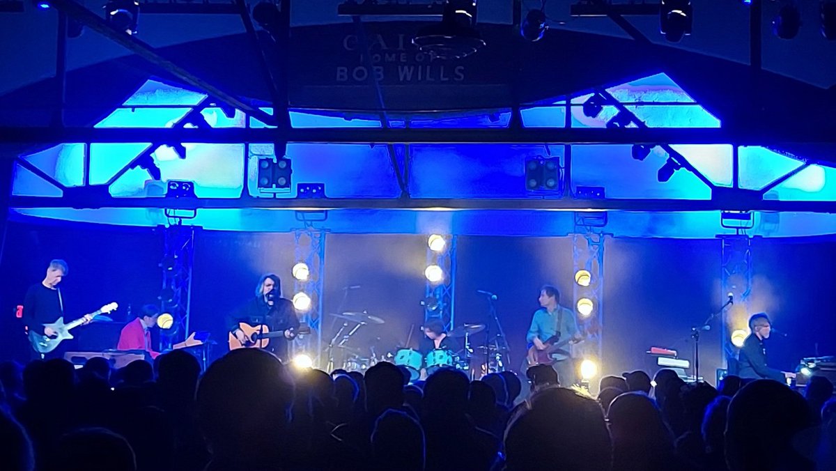 T_Town_Cubbies's tweet photo. Wilco night 1 @CainsBallroom Show 45 of the #Cains100 #Tulsa #RadioChamp https://t.co/Sy7REG69D4