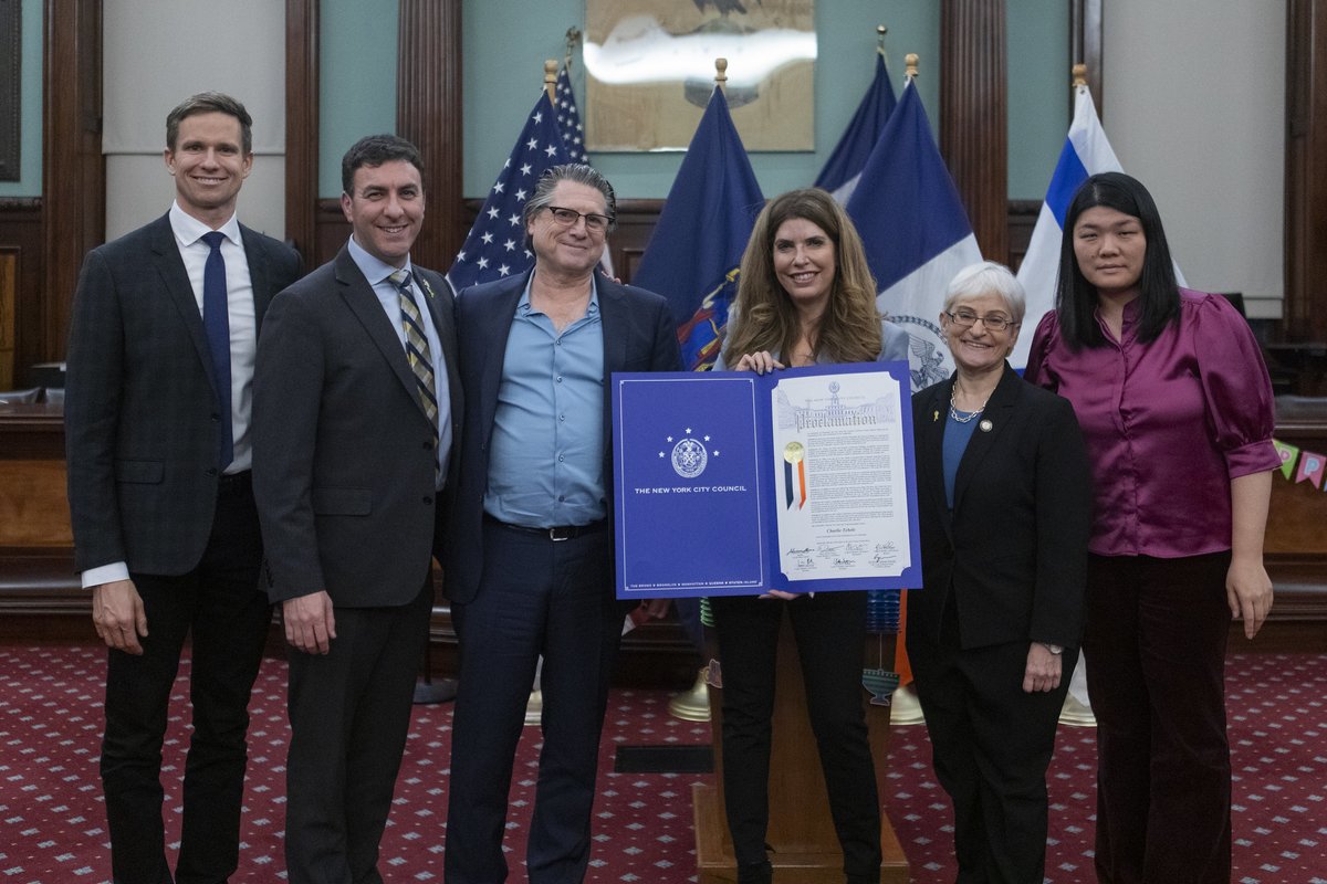This evening, our Jewish communities joined us in Council Chambers for our annual Hanukkah celebration! 🕎