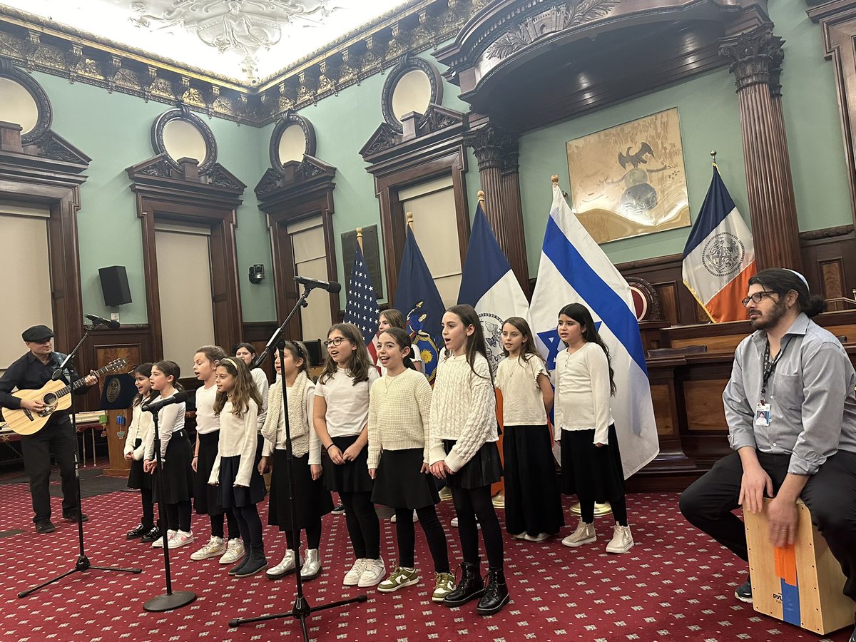 Council Member Susan Zhuang (@cmsusanzhuang) on Twitter photo Thrilled to attend tonight’s Chanukah Celebration at City Hall tonight with my <a href="/NYCCouncil/">New York City Council</a> colleagues. Congrats to all the honorees and the performances were just wonderful. Wishing everyone a joyous and healthy holiday season! Chag Sameach! 🕎 Thrilled to attend tonight’s Chanukah Celebration at City Hall tonight with my <a href="/NYCCouncil/">New York City Council</a> colleagues. Congrats to all the honorees and the performances were just wonderful. Wishing everyone a joyous and healthy holiday season! Chag Sameach! 🕎