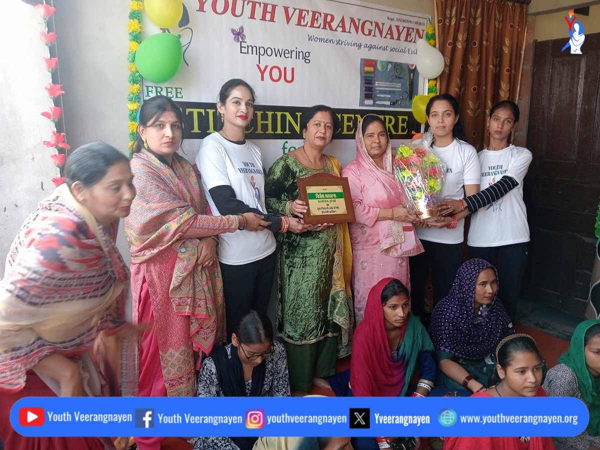 Yveerangnayen's tweet photo. Youth Veerangnayen in Bhucho Mandi (PB), took a remarkable step by opening a free stitching center to impart skills and independence. A heartfelt initiative for a brighter, self-reliant future!
#YouthVeerangnayen #WomenEmpowerment #WeCareForYou #EmpoweringU #WednesdayMotivation https://t.co/SuEHYUzK7G