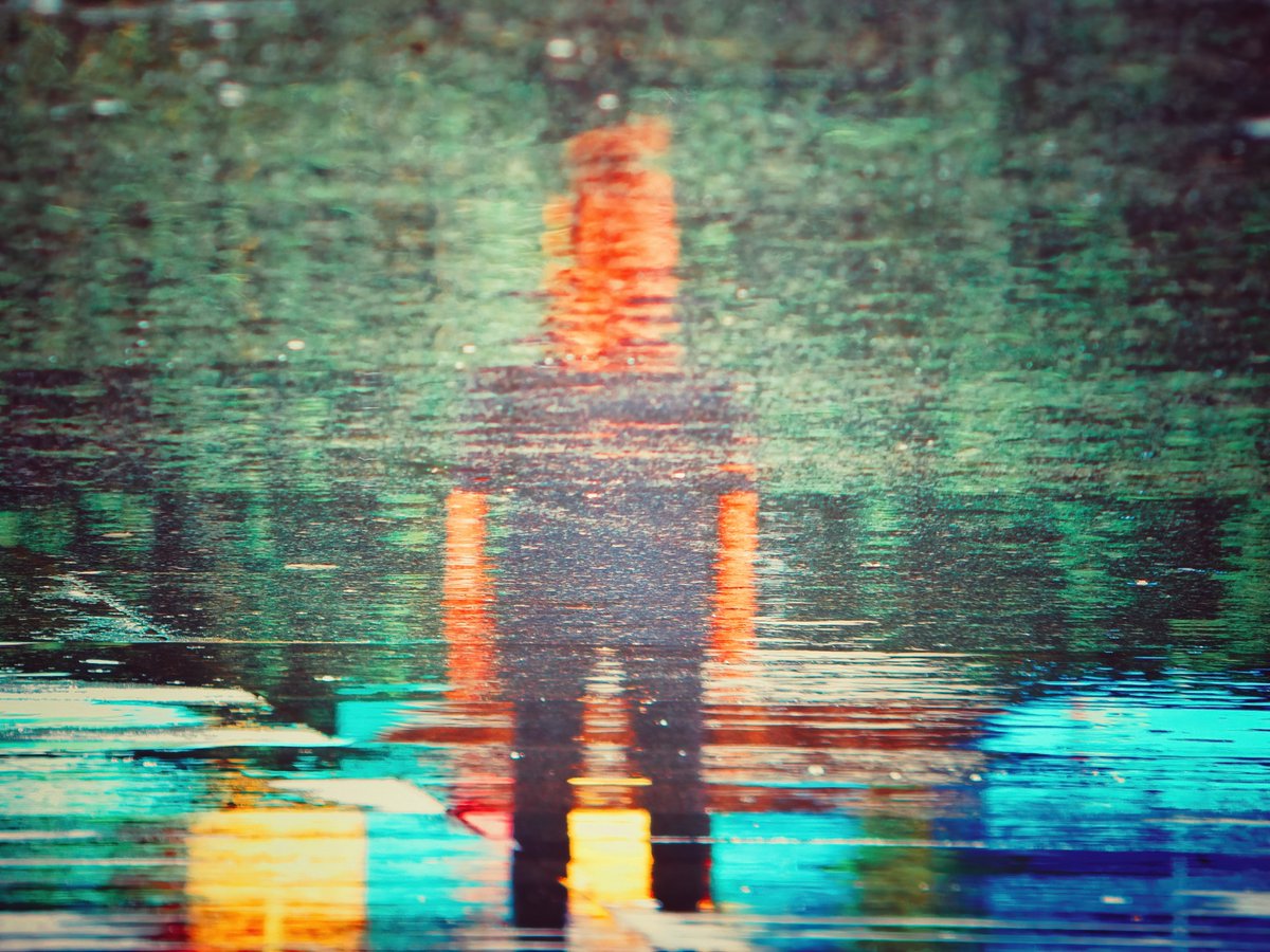 Many times life comes to a dead end.
objkt.com/tokens/hicetnu…
#TezosArts  #TezPhotoThread