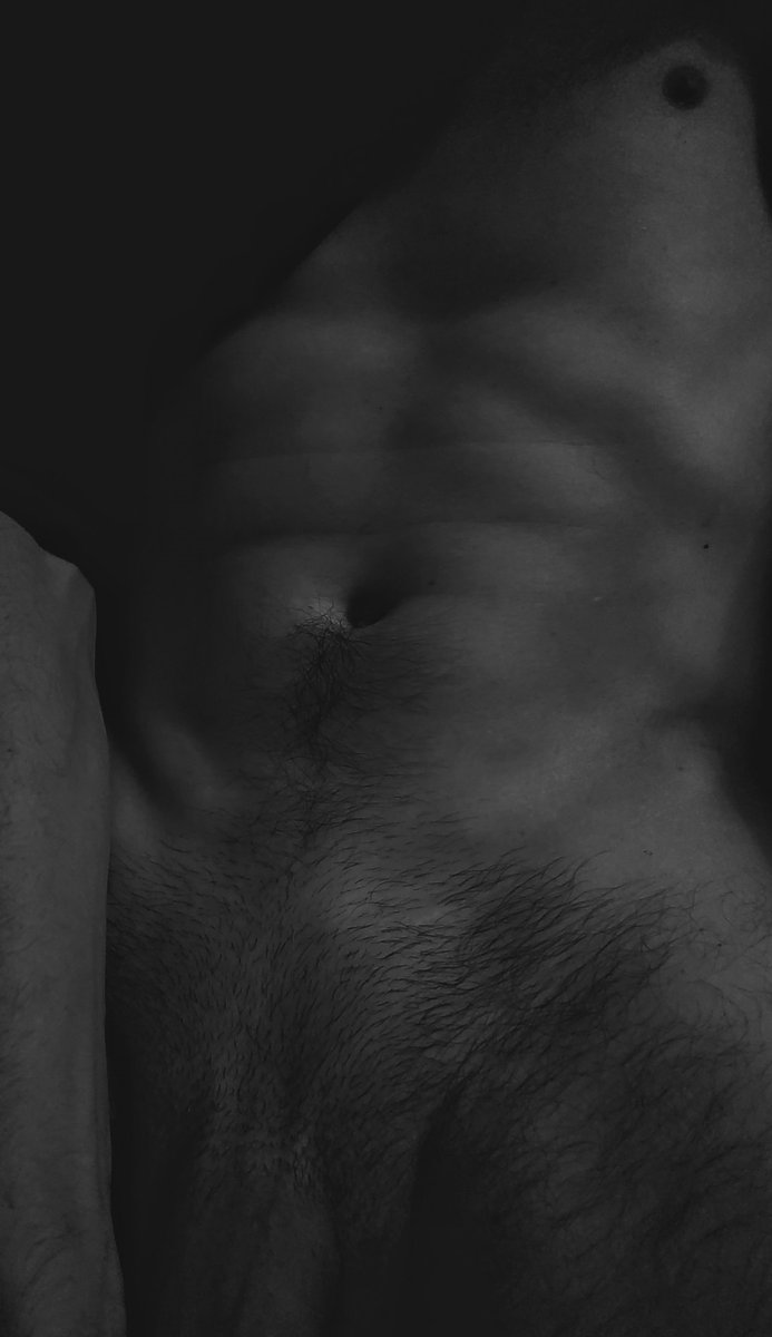 Andresred01's tweet photo. #arte #BlancoyNegro #ErotismoProfundo #Chile #fotografia https://t.co/jC1nB5z85A