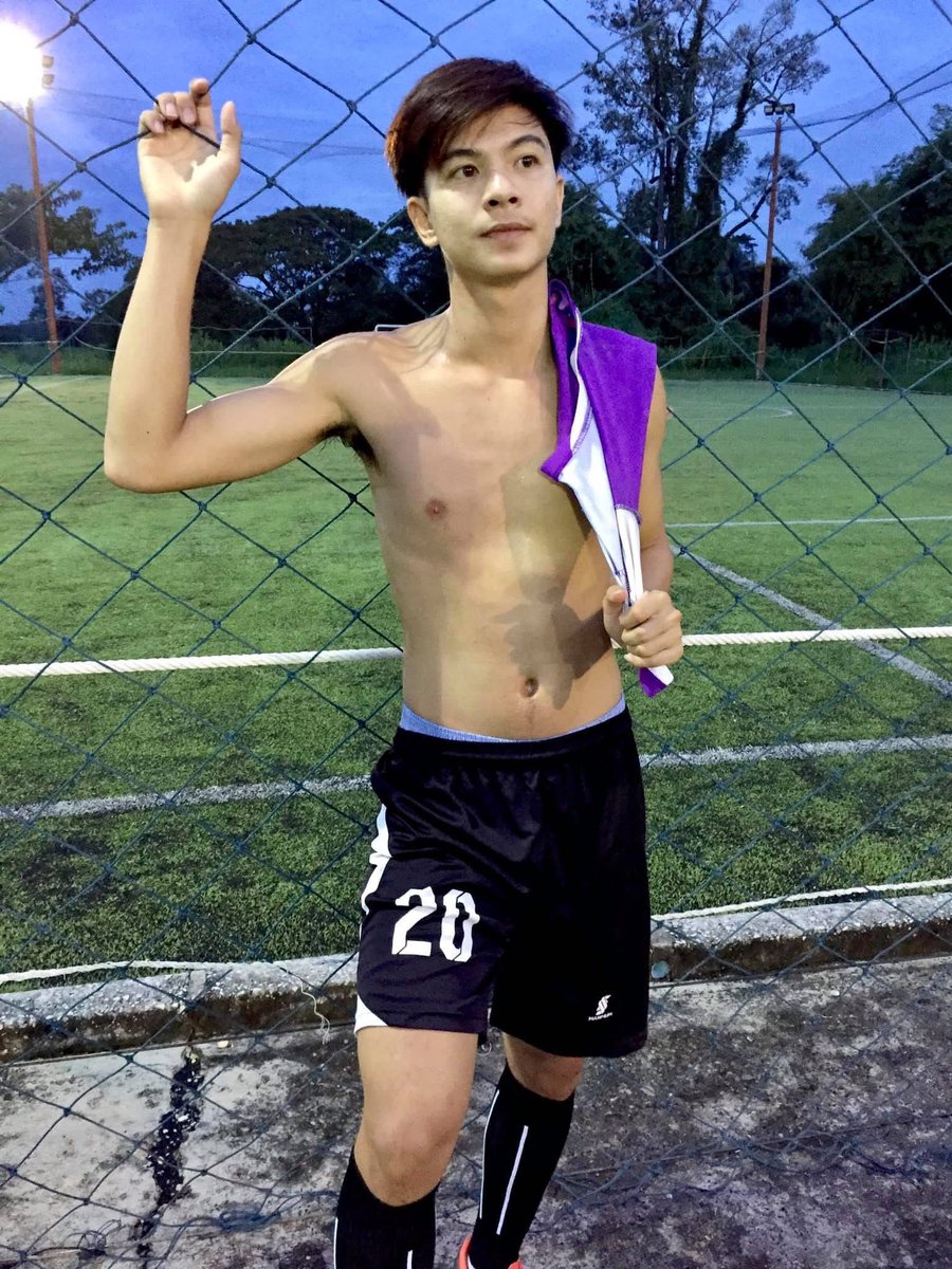 Nox121e's tweet photo. ขายคลิปหลุดนักบอลสุดหล่อ ล่อเอง คลิปเต็ม20 นาทีสนใจ dm งั้บ 
#นักบอล #ขายคลิป #ชักว่าว #คลิปหลุด #หลุดนักบอล #ชายแท้รับงาน https://t.co/qVi1uDUory