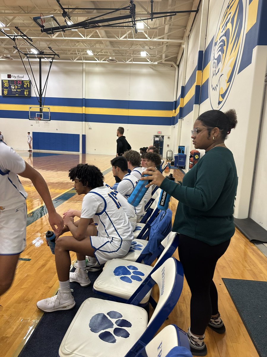 We always say that we’re only as strong as our Senior leadership and today, we saw that in action. One of our incredible Seniors stepped up to fill in and cover a freshman game, even though it’s not her sport. The future is bright, because of the example our Seniors set every day