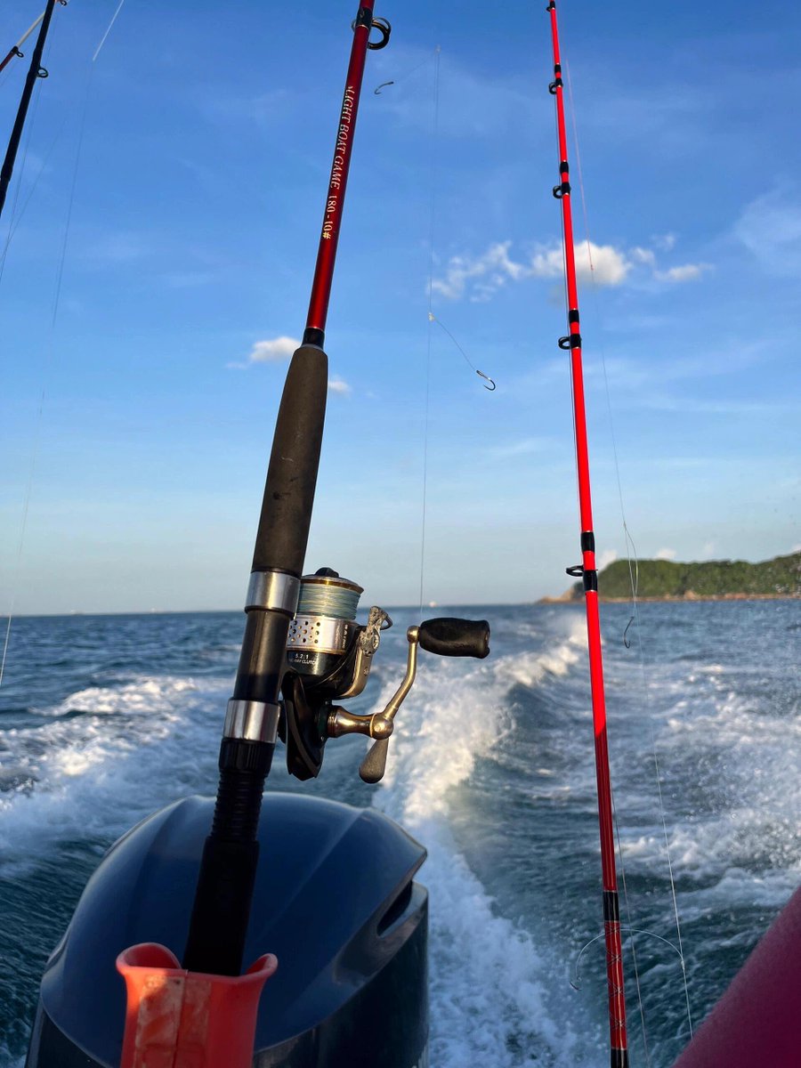 In the early morning by the lake, fish jump out of the dragon gate, and welcome a spiritual baptism with your fishing gear. 🎣