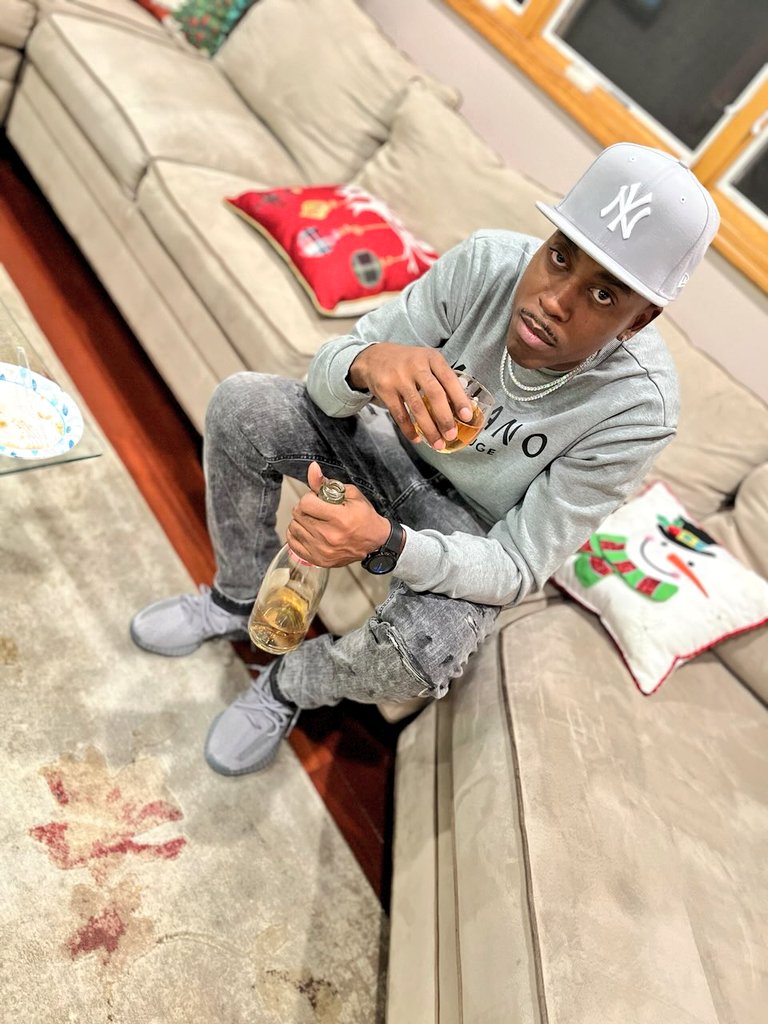 FreshDa_Future's tweet image. Night cap