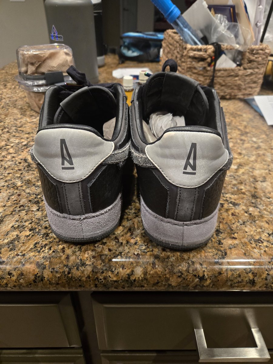 daviddreal209's tweet photo. $150 shipped sz 11.5 no box https://t.co/C4Puw9UtYe
