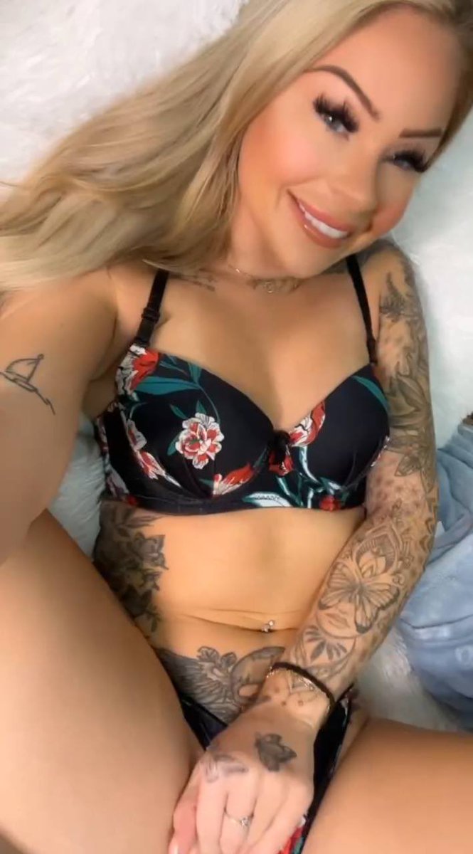 Can I ride on you? 🤠

Free subs 
Watch my videos here! 👇

https://t.co/wWtItNr4xo https://t.co/MgRzyAPDZd
