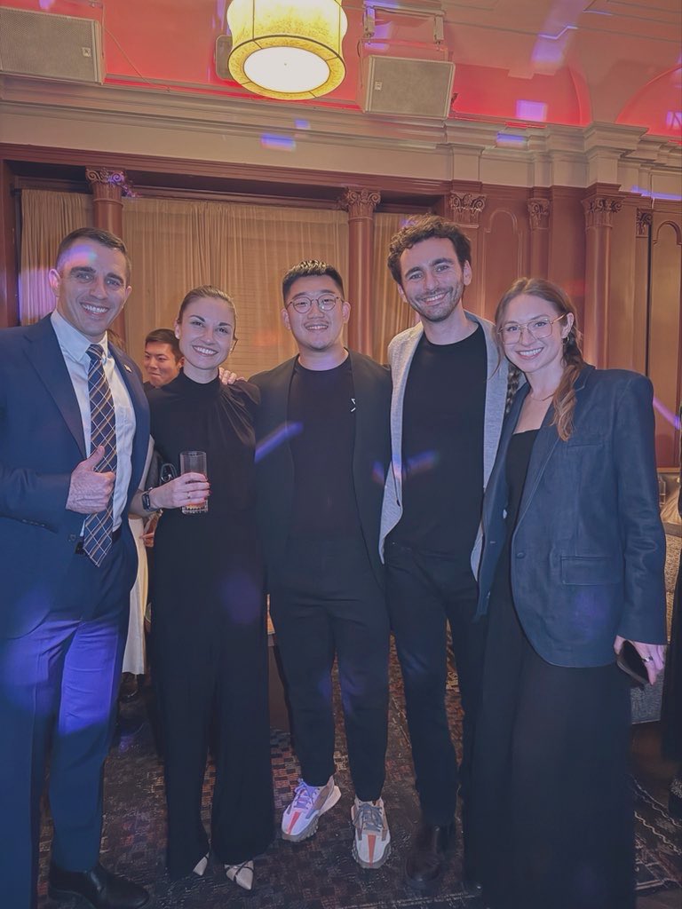 Anthony Pompliano &amp; X team. Let’s cook 🤝

Great time at <a href="/APompliano/">Anthony Pompliano 🌪</a>’s Xmas party!