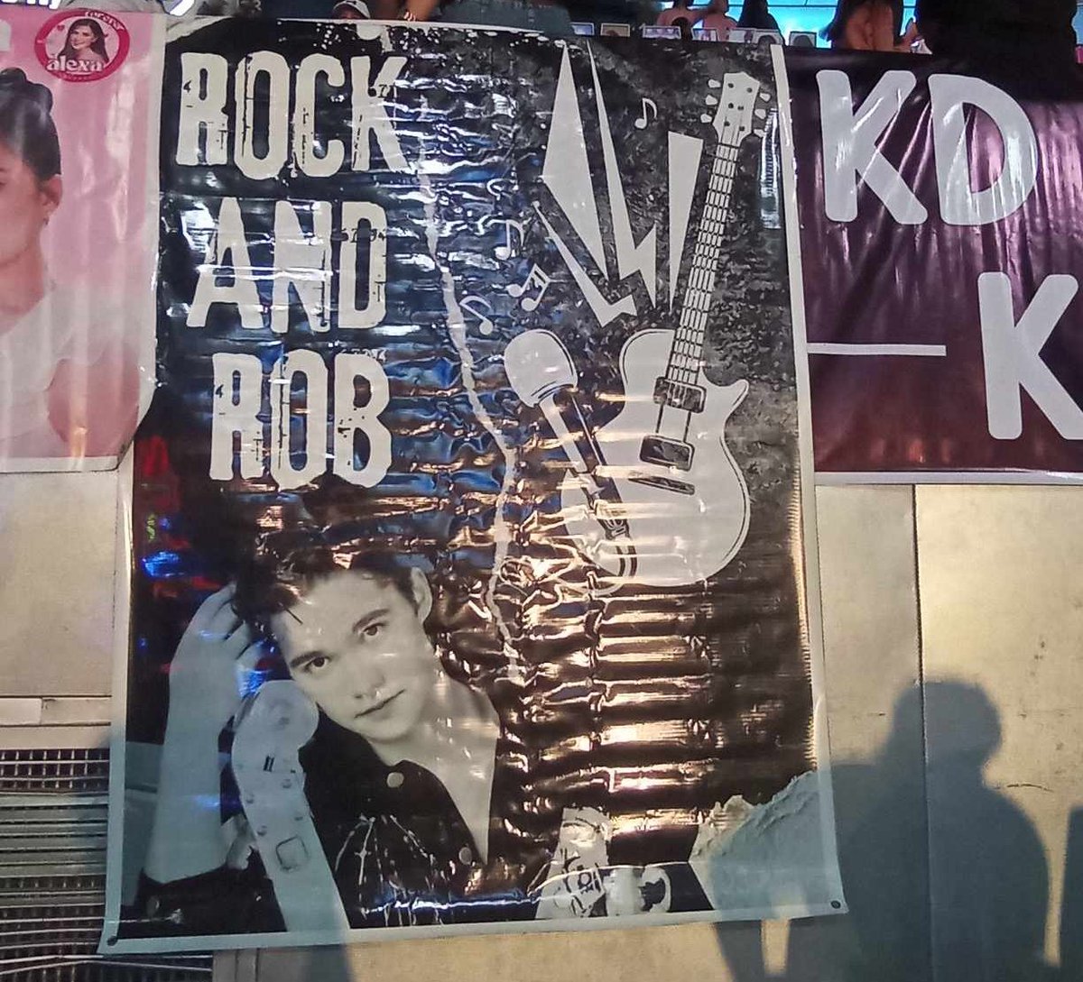 Our team live's props for yesterday's #ABSCBNChristmasSpecial2024
Special thanks to #KDLexSweethearts for letting us put our banner between theirs 🥳

#RobBlackburn
