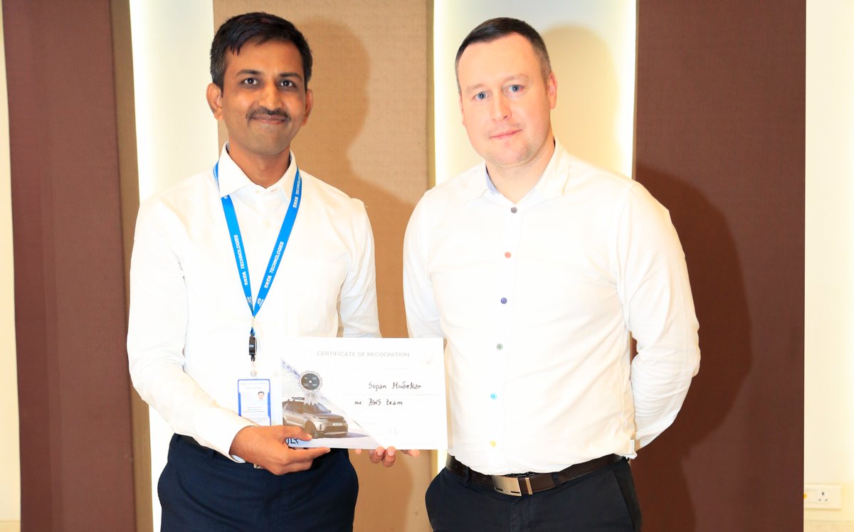 TataTech_News's tweet photo. #Collaboration - At Tata Technologies, we champion a #OneTeamWithCustomers philosophy, driving innovation that empowers our customers to create market-winning, competitive products. Recently, we hosted leaders from #JLR at our #Pune HQ, where we showcased how our AI-driven solutions strengthen product lifecycle management #PLM, enhance Product Engineering, and deliver great customer journeys.
From the latest software-defined vehicle innovations to smarter, adaptive automotive solutions, we showcased what makes us a leader in transforming the mobility landscape. Beyond the tech, it’s the people who make it all happen. 🤝💙 Our team-building activities with employees highlighted the collaborative spirit and creativity that drive every breakthrough for our customers.
#EngineeringABetterWorld #innovation #technology #tatatechnologies #India #Pune #electricvehicles #digitaltransformation #JLR