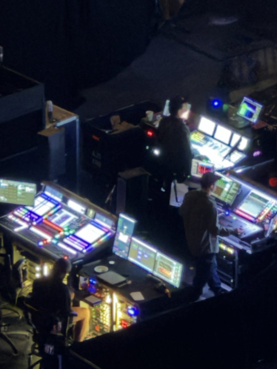loicaroyer's tweet image. When I go to a concert, I always geek out on the sound consoles and the wizards that control them…