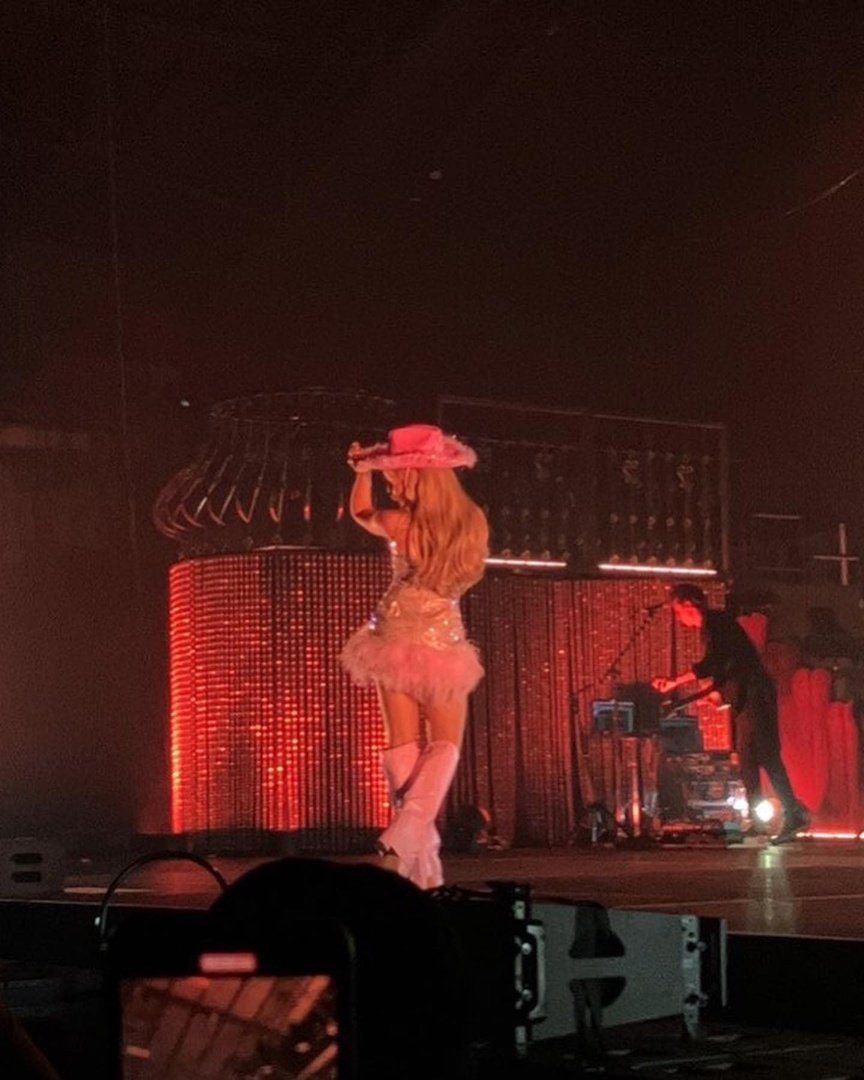 𝗠𝗧𝗩 ᴿᴾ • #iMTVNewsRP  
News • Awards • Celebs • 𝗠͟𝗼͟𝗿͟𝗲͟

  ﹝  📰  ﹞ —— 𝗡𝗲𝘄𝘀: Cowgirl 𝗡𝘆𝗿𝗮 𝗦𝗲𝘃𝗮𝘀𝘁𝘆𝗮𝗻 (<a href="/luxenscripts/">moved to @luxenote 💌</a>) on stage with 𝗥𝗶𝗹𝗲𝘆 (<a href="/Never_Ixnd/">Rilęy</a>) hat during tonight #EICSxTourRP concert in Vancouver! © #iMTVRP