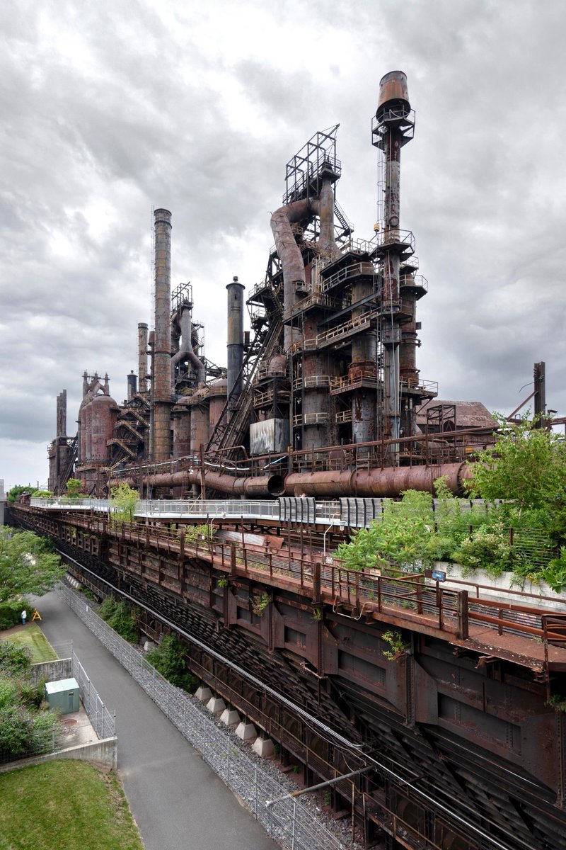 tradingMaxiSL's tweet image. Thread on nature's silent takeover

1. Bethlehem Steel, the factory that built NYC