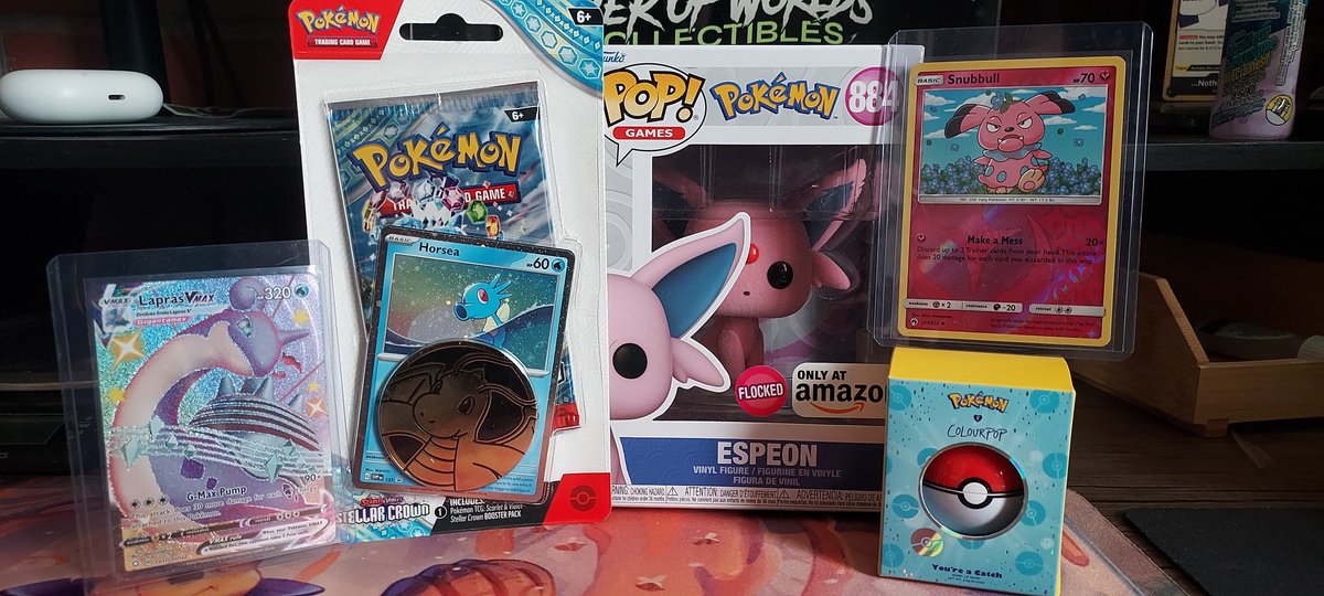 ALpez420's tweet image. 🚨 GIVEAWAY 🚨

We are giving away the following 

Espeon Flocked Funko
Stellar Crown checklane blister 
Lapras Vmax &amp;amp; Snubbull cards
ColorPop Pokémon Lipmask

Just
Like
Follow
Repost

Ends Saturday 12/14/24 11:59pm

Check out my shop for TCG Singles!

linktr.ee/eaterofworldsc…