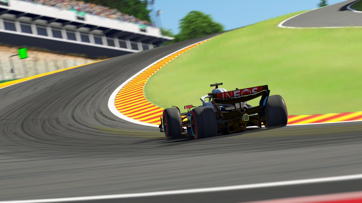 HRL_Sim's tweet photo. F1 Qualifying

@Lapo43_ (1:50.248) on POLE at Spa, with @ShyColdChris rounding out the front row

Full Results: https://t.co/02cKMmkeH7
