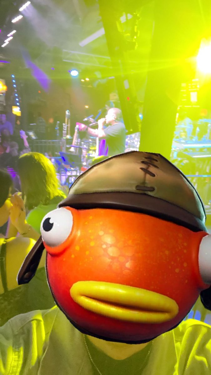 FishTuah's tweet photo. #FishTuah #LiveMusic is the best

🐠🐠🐟🐟🐠🐟 https://t.co/eqizO7cKgU