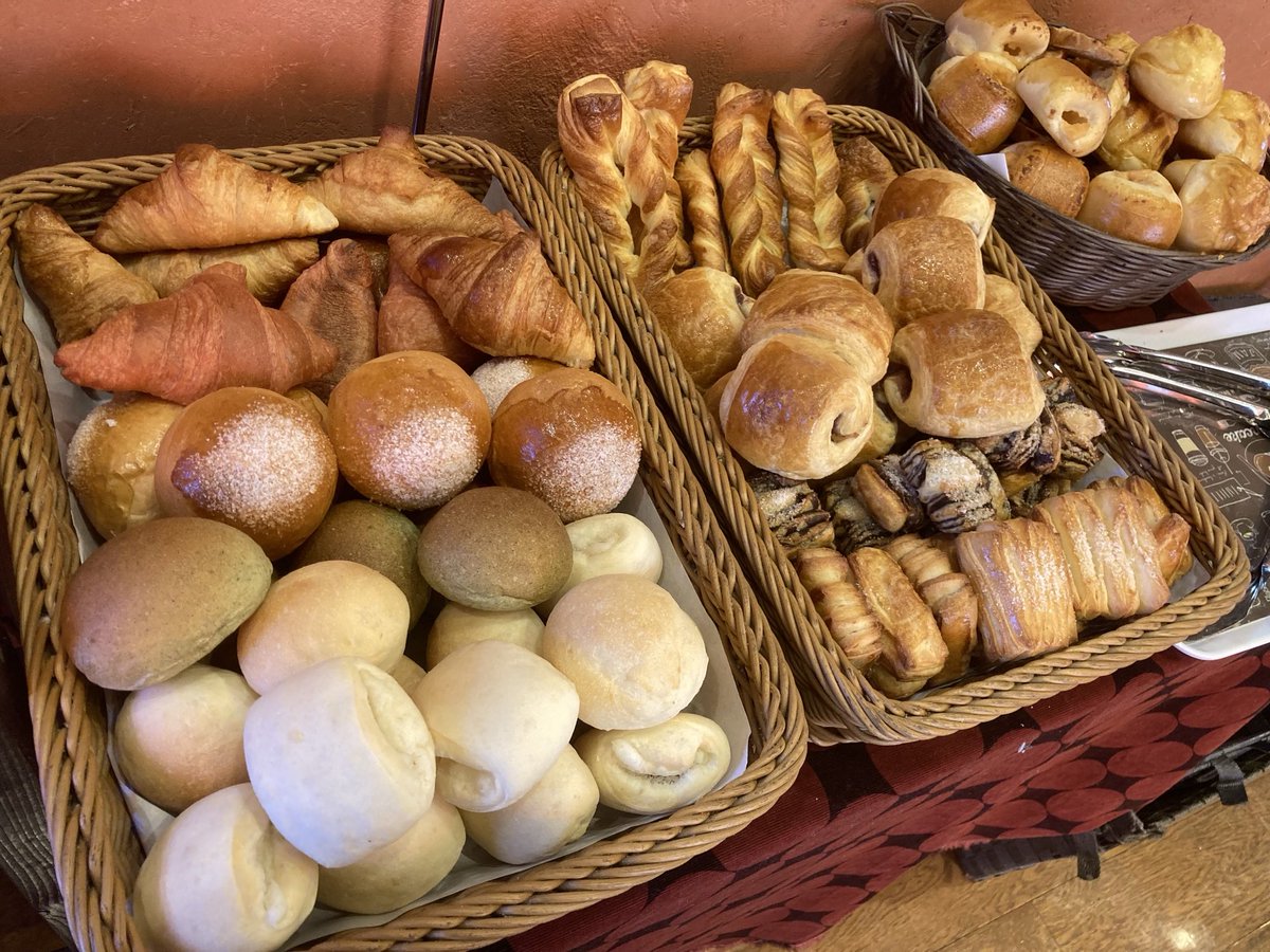 PasseioCafe's tweet photo. ランチパン食べ放題のパン🍞が
こちら💁 https://t.co/ygSwJlNmfC