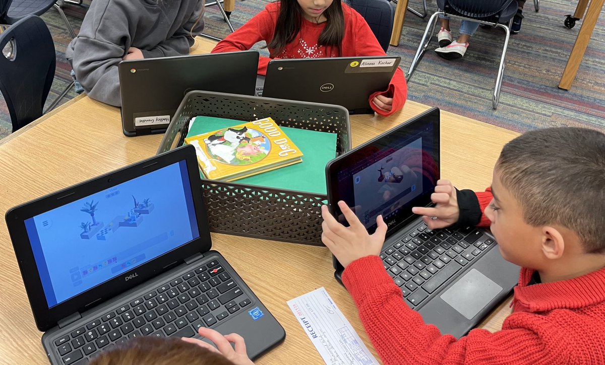 LoweLibrary tweet media