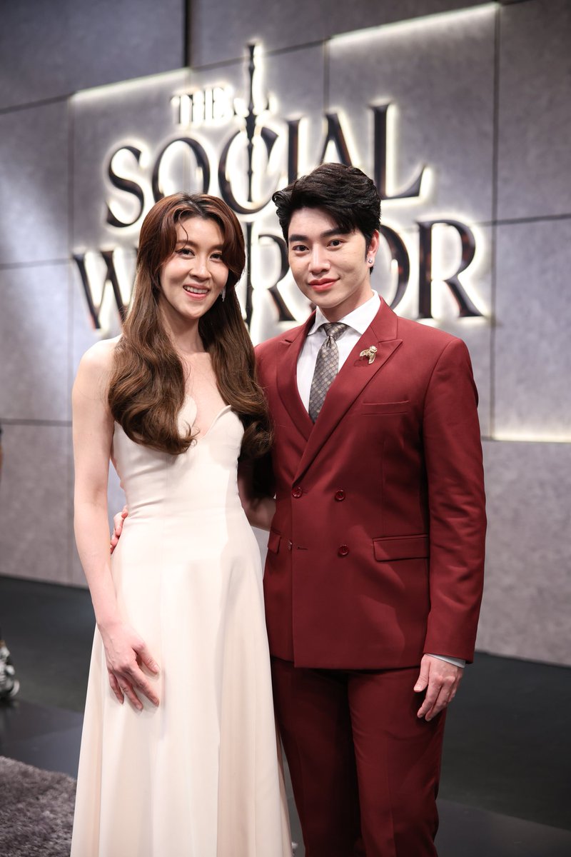 Ting_ThinkThing's tweet image. #เชียร์ฑิฆัมพร #cheerny14 มาในลุคสวยหวาน แท็กทีมเมคอัพอาร์ติสท์ตัวท็อป “น้องฉัตร” บุกส่องสกิล 16 ครีเอเตอร์ ด้านพระเอกสุดฮอต #เข้มหัสวีร์ #hussaweee โผล่เซอร์ไพรส์พร้อมโจทย์หิน!

จับตาโค้งสุดท้าย “THE SOCIAL WARRIOR” EP.11 ก่อนรอบไฟนอล วันเสาร์ที่ 14 ธ.ค.นี้ 17.00 น. ทาง ช่อง 7HD