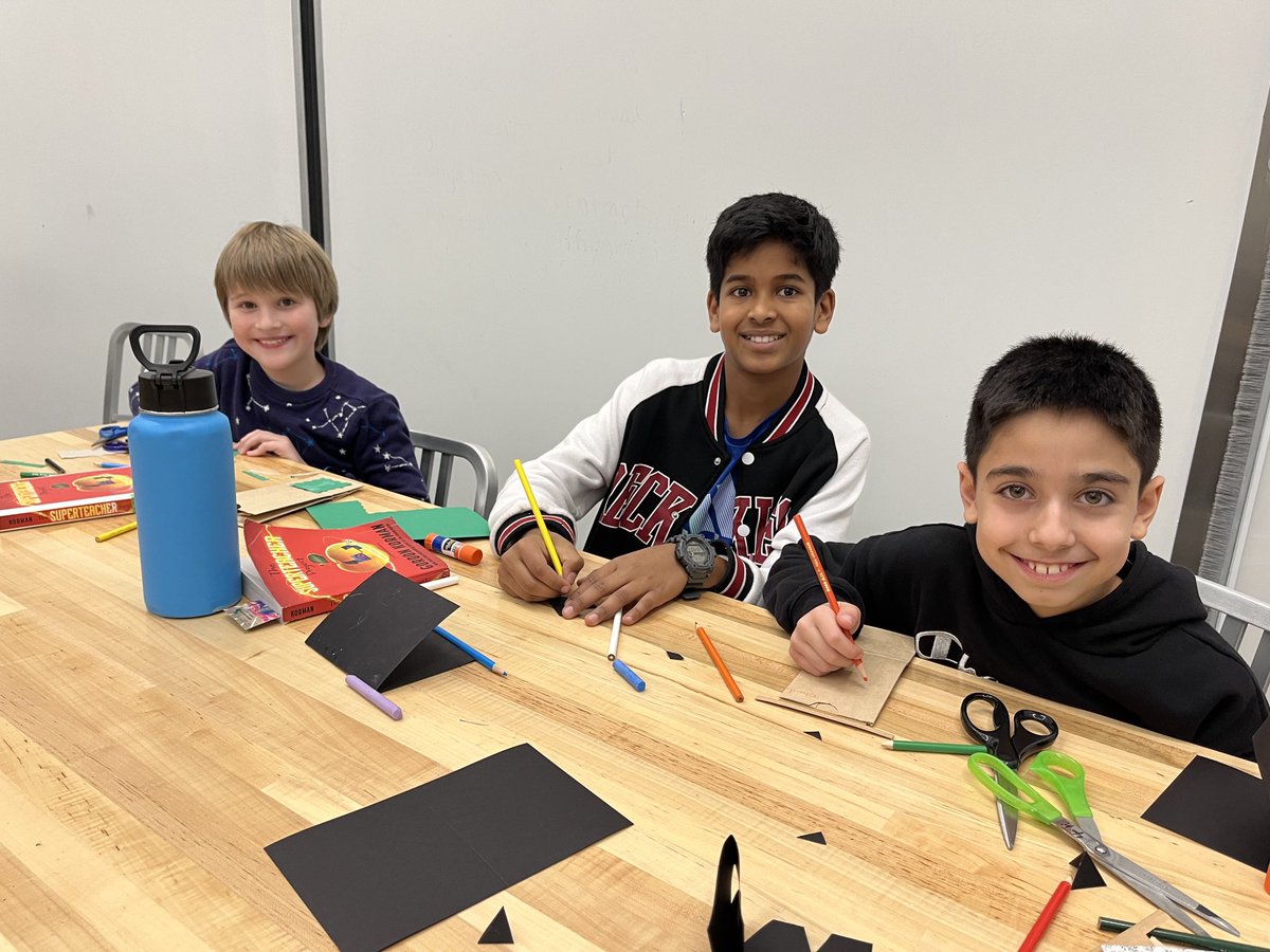 LoweLibrary tweet media