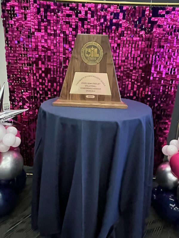 CPVBCavs's tweet photo. CPVB MEDAL CEREMONY! 🥹🥉place! Finally got rep our STATE MEDALS and show off our hard earned AMAZING TROPHY!! 🏆 🥹🤩💪🏼 What a beautiful night to celebrate an AMAZING TEAM!! 🤩🙌🏼🏐💪🏼#WINTHEDAY #FAM1LY #longliveCPVB #teamworkmakesthedreamwork #brrrrr #itscoldinhere 🥶 #FINAL4️⃣ https://t.co/6j10UtLyH4