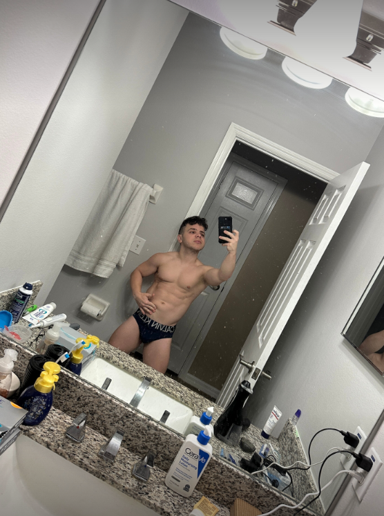 need a 3'11 midget for gym partner?