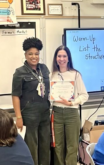 clryan25's tweet photo. Let’s go! Shout out to @jstith27 for being recognized as an academic innovator! She leads our ELA department with @ELeducation implementation. She’s a true rockstar for our students, engaging them with authentic learning experiences #ThePlaceToBe

@JCPS_CAO @JCPSAsstSuptMS https://t.co/xRNJhHYYXa