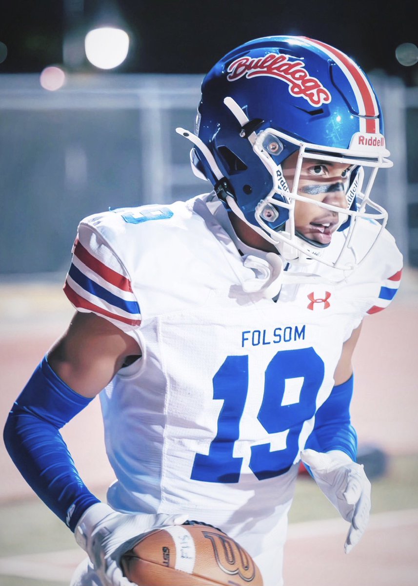 jasonhilljr_'s tweet image. Folsom High School
Junior Season Highlights
(8 games played)
⬇️⬇️⬇️⬇️⬇️⬇️
hudl.com/v/2RCDJ8
@Passing_Academy @lem_adams @BrandonHuffman @adamgorney @GregBiggins @Zack_Poff_MP @ChadSimmons_ @SWiltfong_ @coach_angel3 @CoachIrsik1 @CoachScottRob