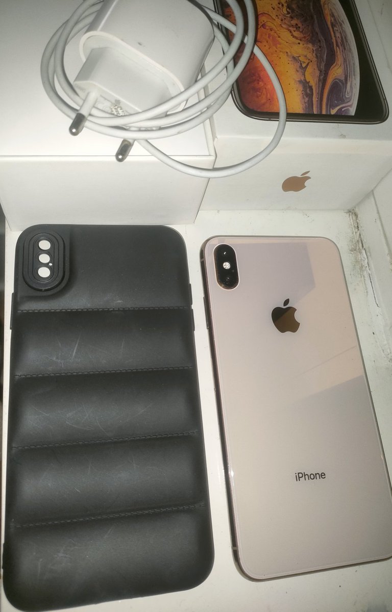 ekanrfaulia's tweet photo. WTB WTS IPhone BU
Iphone XS MAX 256Gb Rose Gold
pemakaian cewek saya pribadi 
ex inter
Icould Aman (bebas riset)
Bh Ori 80% awet seharian, trutone On, Face Id off, dusbox casan ada
4jt Nego, DM
DOM Cirebon , jauh bisa Oren @KomunitasMurah https://t.co/665yreRJzQ