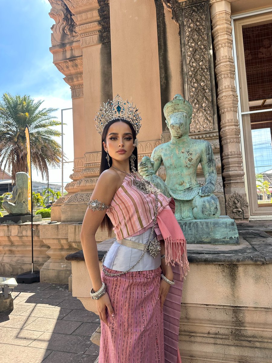 amyviranya's tweet photo. I’m happy to be back home 🇹🇭♥️ I’m really proud to be Thai. Please come to visit my hometown it’s very beautiful 🫶
#AmyViranyaBerry #BerryonTop
#SpiritofThailand
#MGI #MissGrandUnitedKingdom
#MissGrandInternational2024
#MissGrandBuriram2024
#WeAreGRANDthe1andOnly
#the1andonly https://t.co/Cc8MA9dPFX