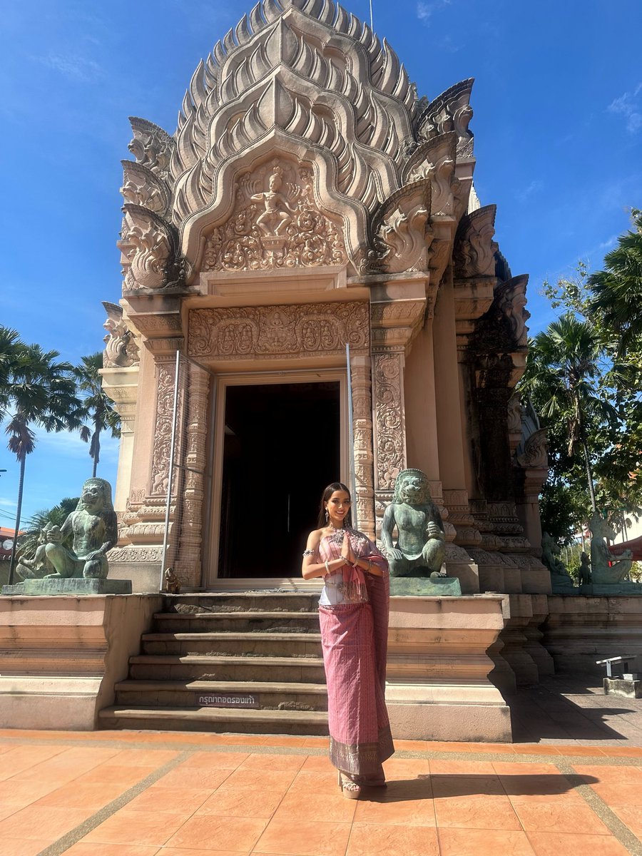 amyviranya's tweet photo. I’m happy to be back home 🇹🇭♥️ I’m really proud to be Thai. Please come to visit my hometown it’s very beautiful 🫶
#AmyViranyaBerry #BerryonTop
#SpiritofThailand
#MGI #MissGrandUnitedKingdom
#MissGrandInternational2024
#MissGrandBuriram2024
#WeAreGRANDthe1andOnly
#the1andonly https://t.co/Cc8MA9dPFX