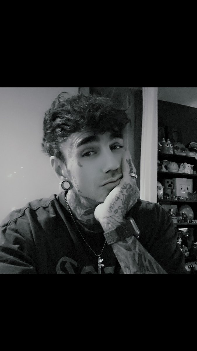 OMFGITSOSCAR's tweet photo. Hi. 👋 https://t.co/q1kkyh9AU2