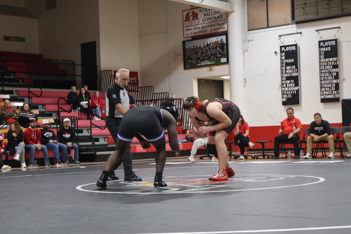 VCS_WRESTLING's tweet photo. WHAT A WIN! Victory 37 / Verdigris 30. Final two weights of the night were the difference! @RealEChill got a Major Decision and @jayelyn92 got a pin to give VCS the win. #OKPREPS https://t.co/X1bx8CIO3Q
