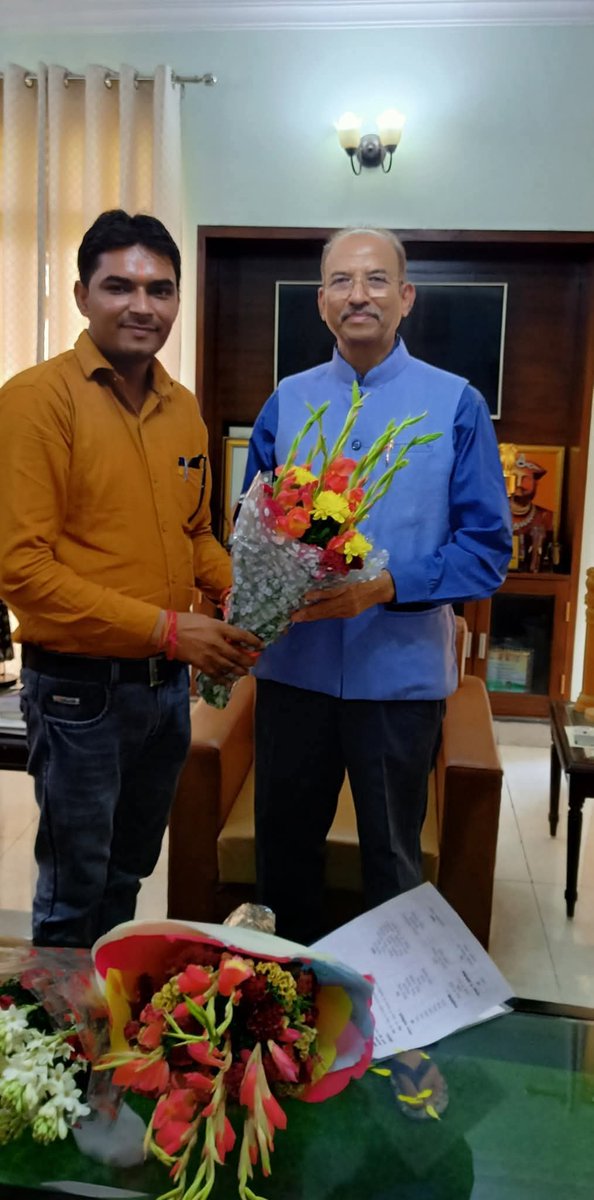 धनगर समाज के मसीहा, शोषित, वंचित, पिछड़ों की आवाज बुलंद करने वाले नेत्र चिकित्सक एवं पूर्व राज्यसभा सांसद महाराष्ट्र, #AIIMS_Nagpur के अध्यक्ष #डॉ_विकास_महात्मे_जी को जन्मदिवस की हार्दिक शुभकामनाएं एवं बधाई।
ईश्वर आपको स्वस्थ व दीघार्यु बनाएं।

<a href="/MPvikasmahatme/">Dr Vikas Mahatme</a>