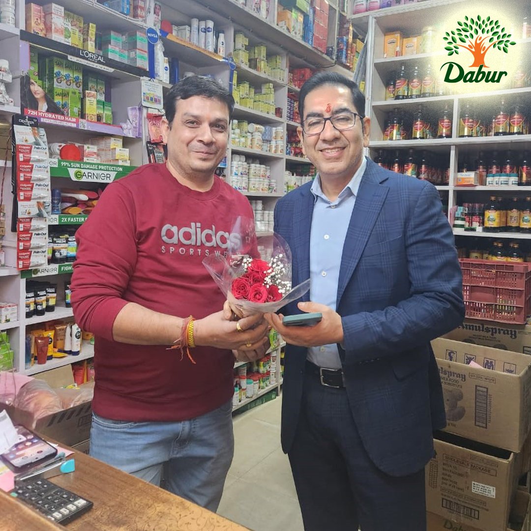 Had the pleasure of visiting the bustling market in Rajasthan and connecting with our incredible stockist partners. These visits are more than just business... they're about building relationships and understanding the heartbeat of our market.
Meeting our stockists face-to-face