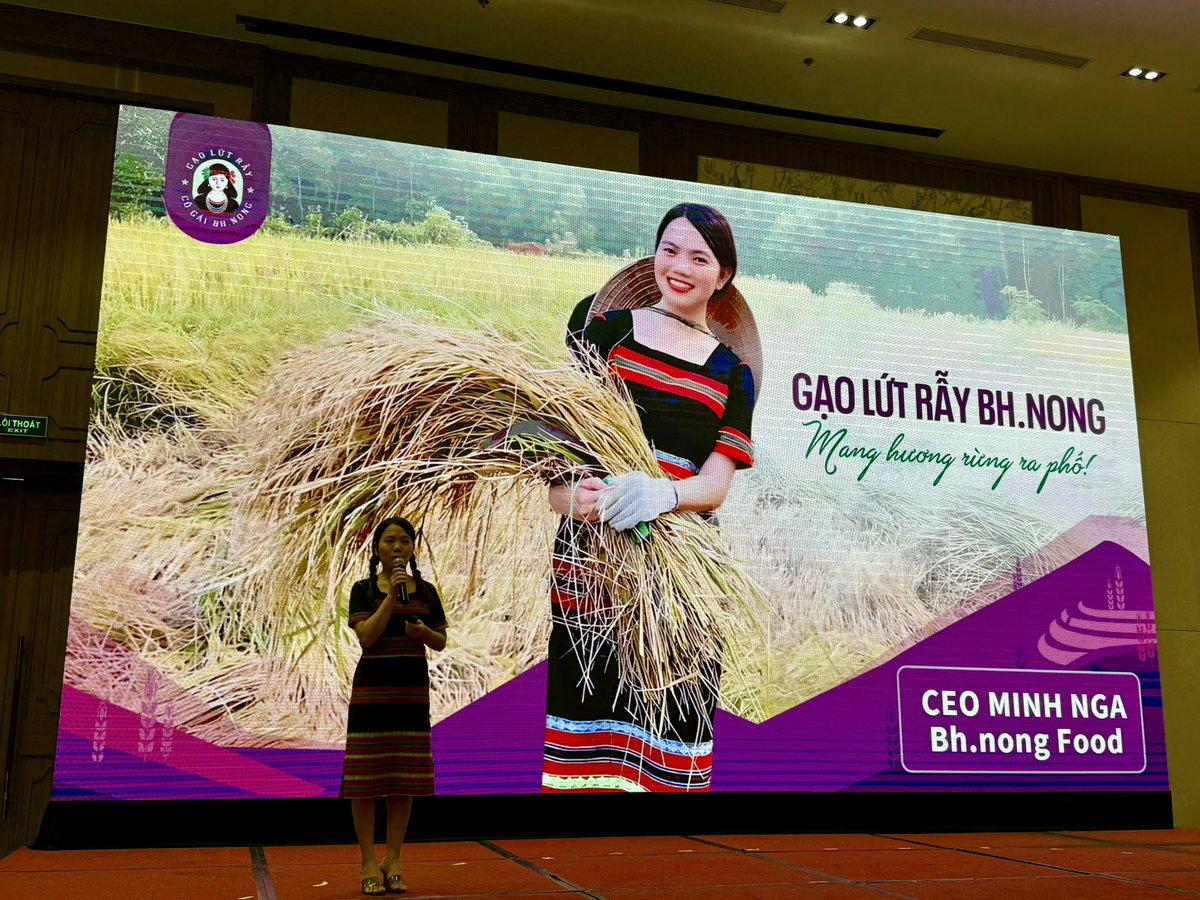 So inspired by the resilience &amp; sucess stories of social impact businesses tackling social &amp; environmental challenges. 🌱 at SIB Connect today

ISEE-COVID project has supported:
✅ 400+ SIBs
✅ 15,000 jobs for vulnerable groups
🙏 <a href="/GAC_Corporate/">Global Affairs Canada</a>  &amp; MPI for support &amp; partnership!