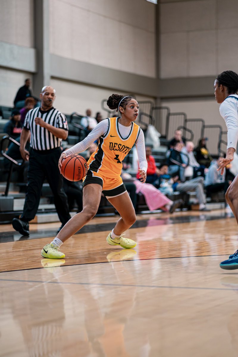 House4Hoops Select tweet media