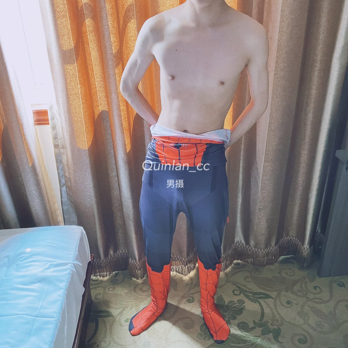 klauscc1's tweet photo. 每长1k粉放一张，男高弟弟慢慢脱光展示巨根象拔蚌。
转发随机抽3人送福利。🍆🍆 https://t.co/u4l5nSn1ax