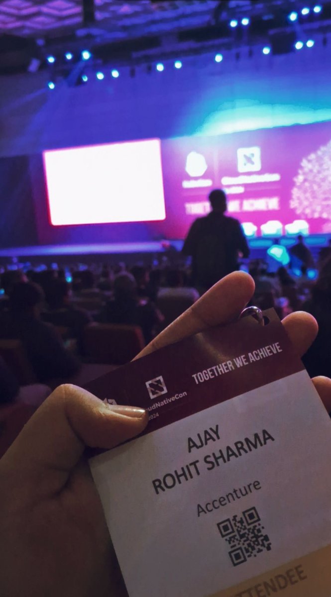 ajayrohitsharma's tweet photo. Excited to attend my first #KubeCon in Delhi! 

Thrilled to see @TheNikhita  on stage sharing her insights. Let’s dive into all things Kubernetes! 🚀 

#KubeConIndia @linuxfoundation https://t.co/cJmE3i2laO
