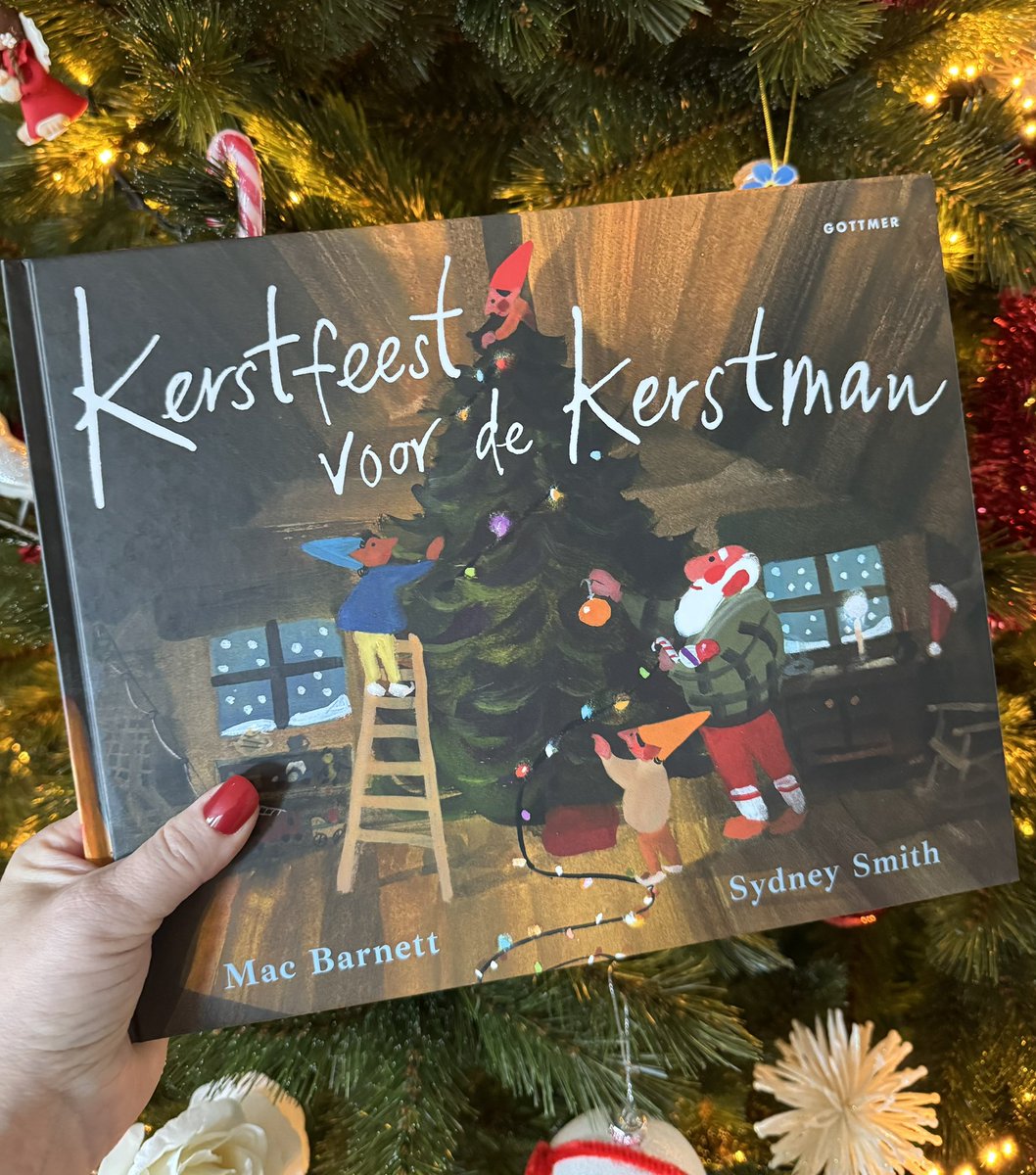 @leesknokploeg (@leesknokploeg) on Twitter photo 📚🎄🎅🏻KERSTFEEST VOOR DE KERSTMAN🎅🏻🎄📚
Dit verhaal is vóór de Kerstman. Een heerlijk knus kerstverhaal waar iedereen, van kan genieten. De illustraties zijn een mooie aanvulling en versterken de warmte en de magie rondom kerst.
@GottmerKinderbo <a href="/EstherStol/">📚Esther Stol📚</a>
#partner #lezen 📚🎄🎅🏻KERSTFEEST VOOR DE KERSTMAN🎅🏻🎄📚
Dit verhaal is vóór de Kerstman. Een heerlijk knus kerstverhaal waar iedereen, van kan genieten. De illustraties zijn een mooie aanvulling en versterken de warmte en de magie rondom kerst.
@GottmerKinderbo <a href="/EstherStol/">📚Esther Stol📚</a>
#partner #lezen